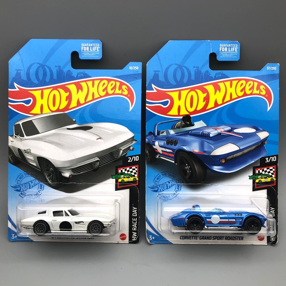 Hot Wheels HW Race Day 64 Corvette Sting Ray & Grand Sport Roadster Diecast 1/64